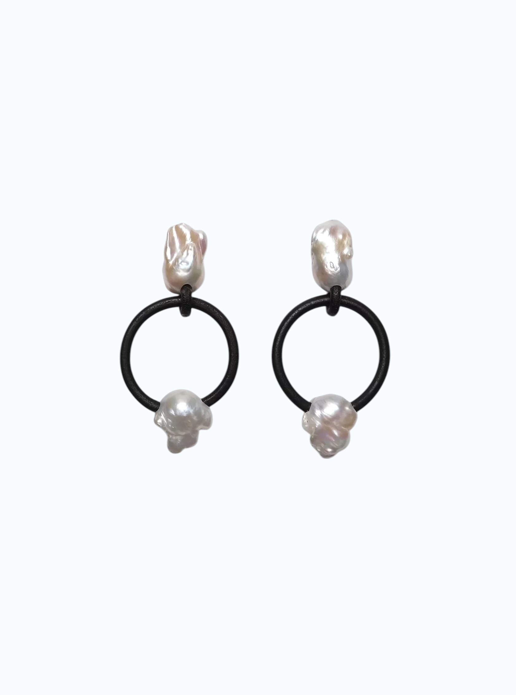 «ROCHE» КЛИПСТЕР ЖЕМЧУГІ БАРОККО ЖӘНЕ ТЕРІ САҚИНАСЫМЕН